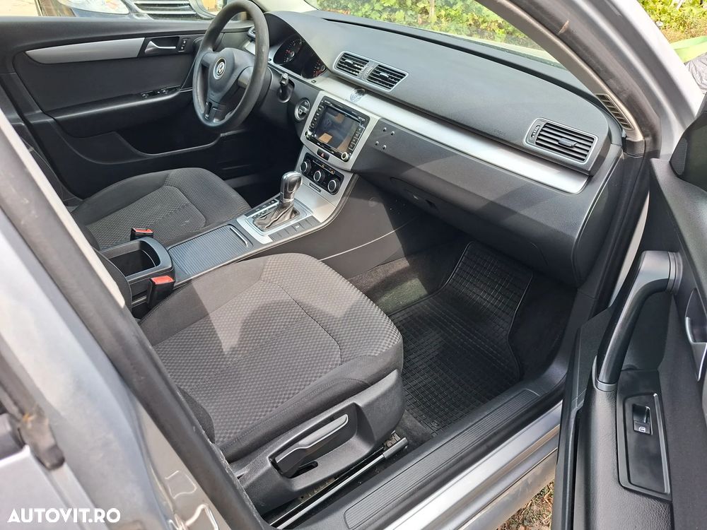 Volkswagen Passat - 3