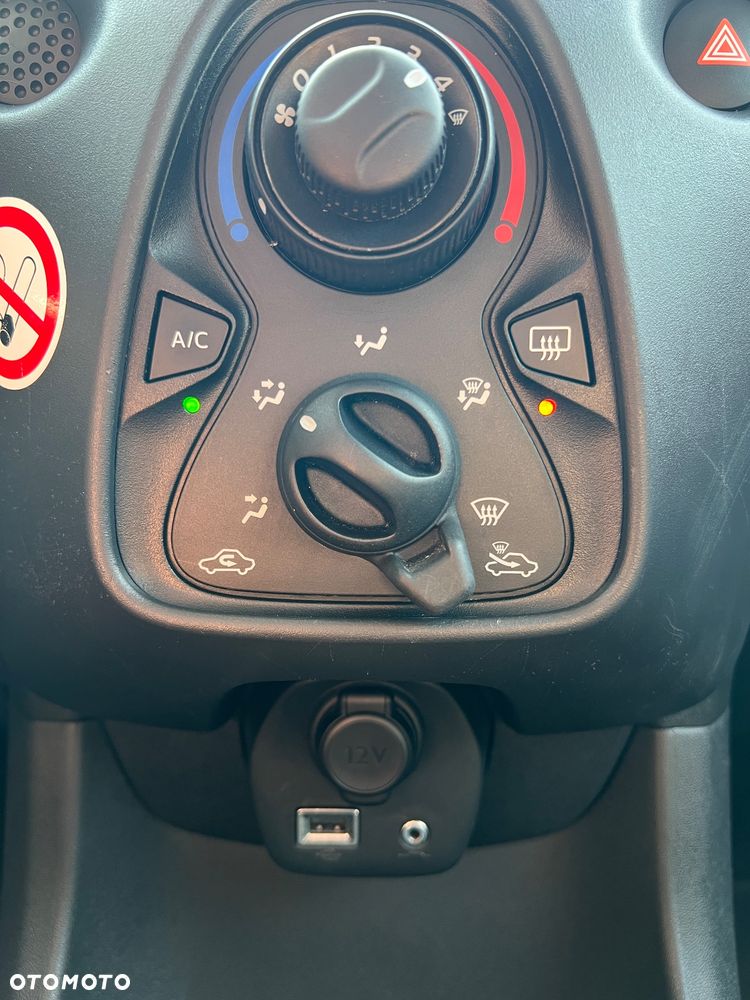 Toyota Aygo x - 13