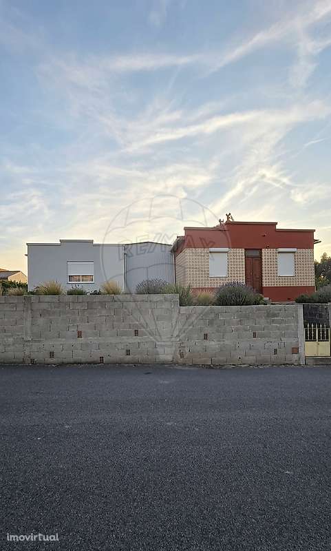 Moradia T4 para venda - Grande imagem: 2/7