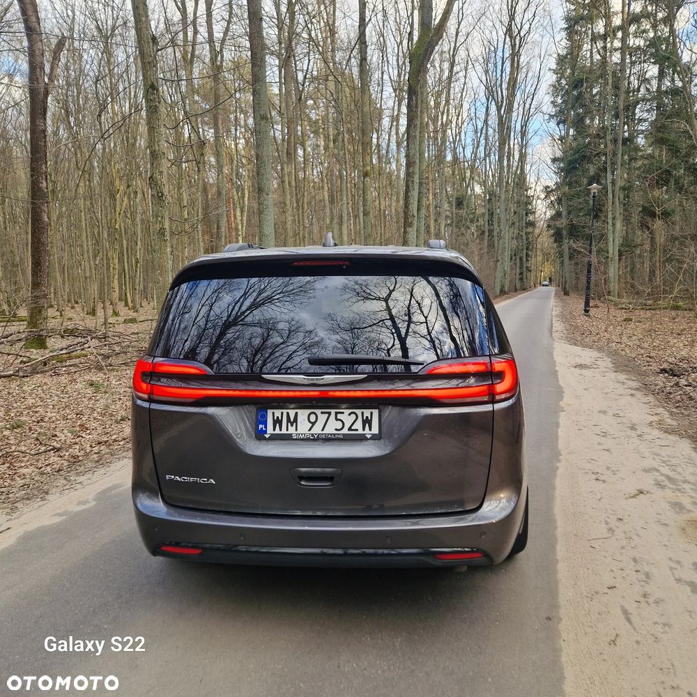 Chrysler Pacifica - 18