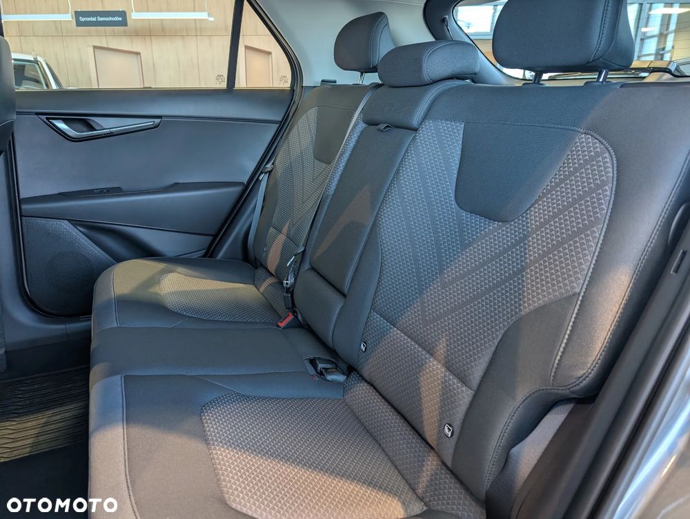 Kia Niro 1.6 GDI Hybrid M - 16