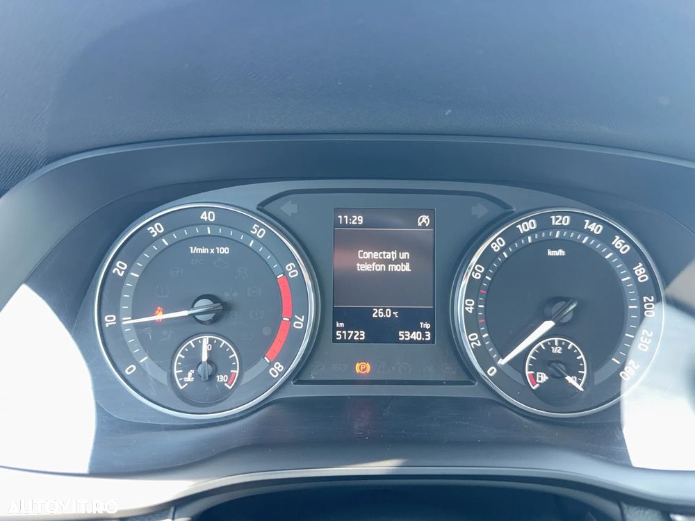 Skoda Octavia 1.5 TSI Ambition - 10