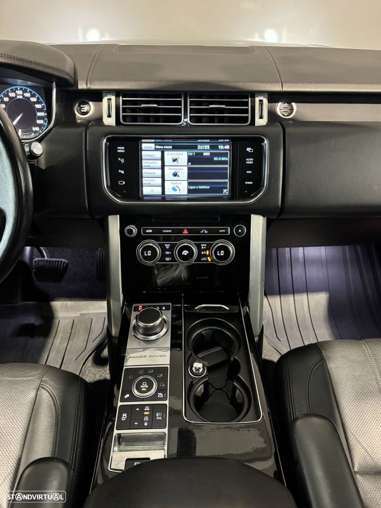 Land Rover Range Rover 4.4 SDV8 Vogue - 28