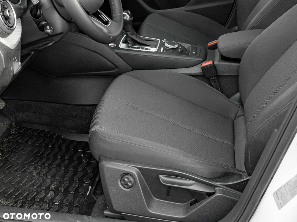 Audi Q2 35 TFSI S tronic - 13