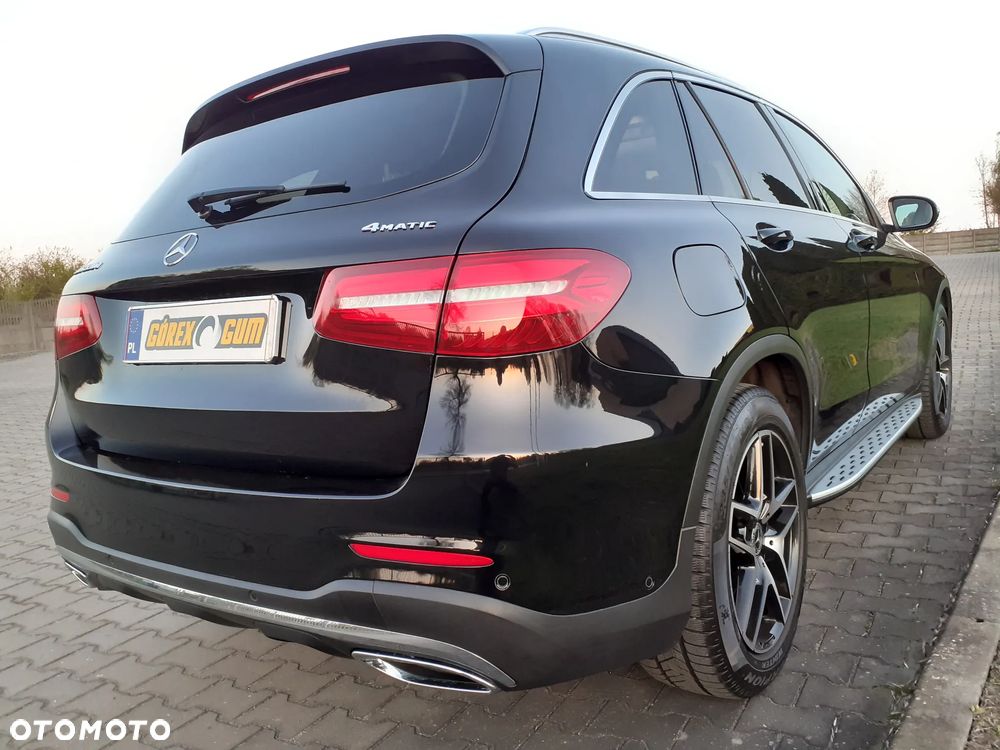 Mercedes-Benz GLC 220 d 4Matic 9G-TRONIC AMG Line - 13