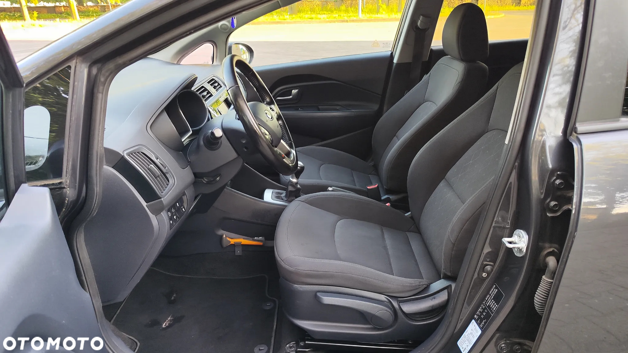 Kia Rio 1.2 Business Line - 17