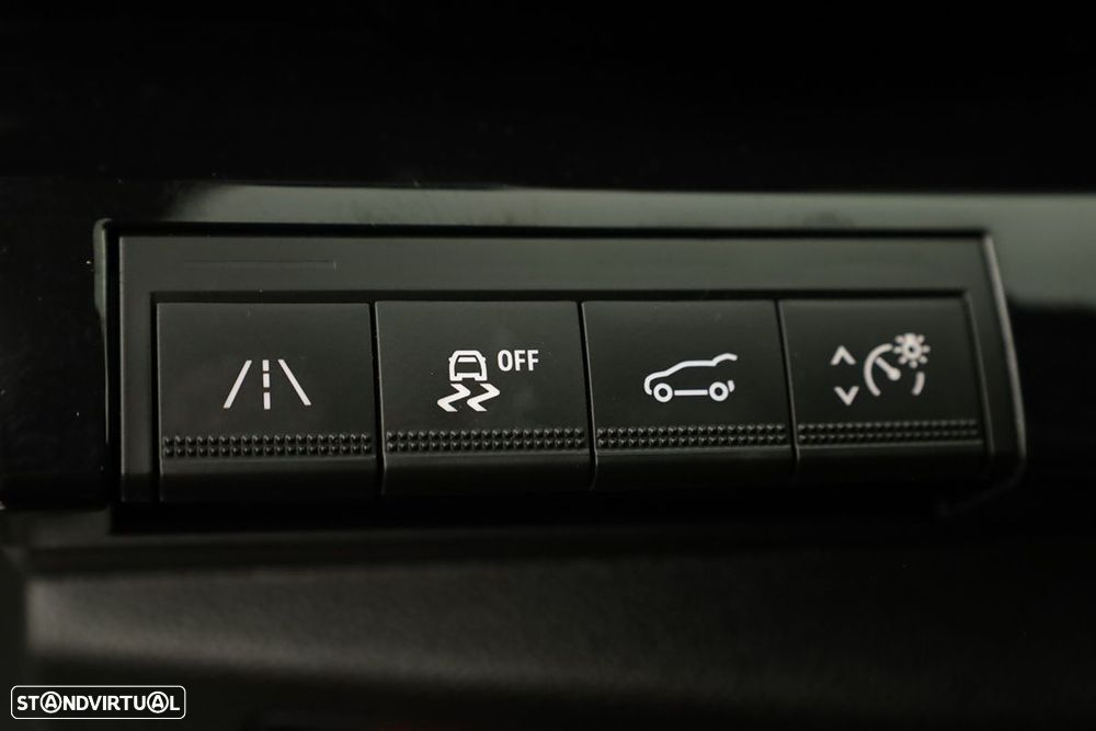 Renault Austral 1.2 E-Tech Iconic - 20