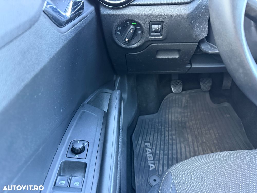 Skoda Fabia 1.0 TSI 95 CP Ambition - 20