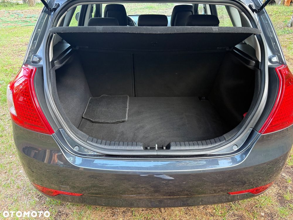 Kia Ceed 1.4 CVVT Dream-Team Edition - 5