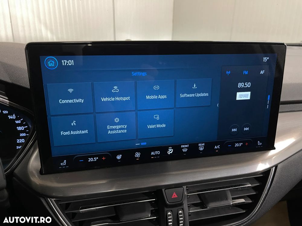 Ford Focus 1.0 EcoBoost Titanium - 19
