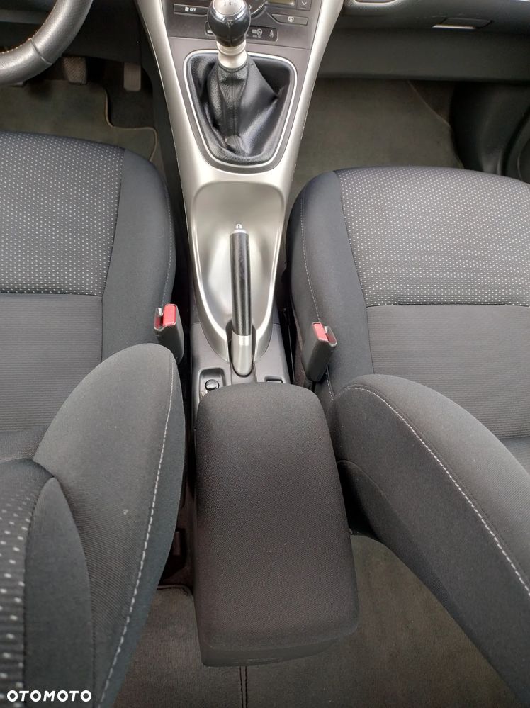 Toyota Auris - 26