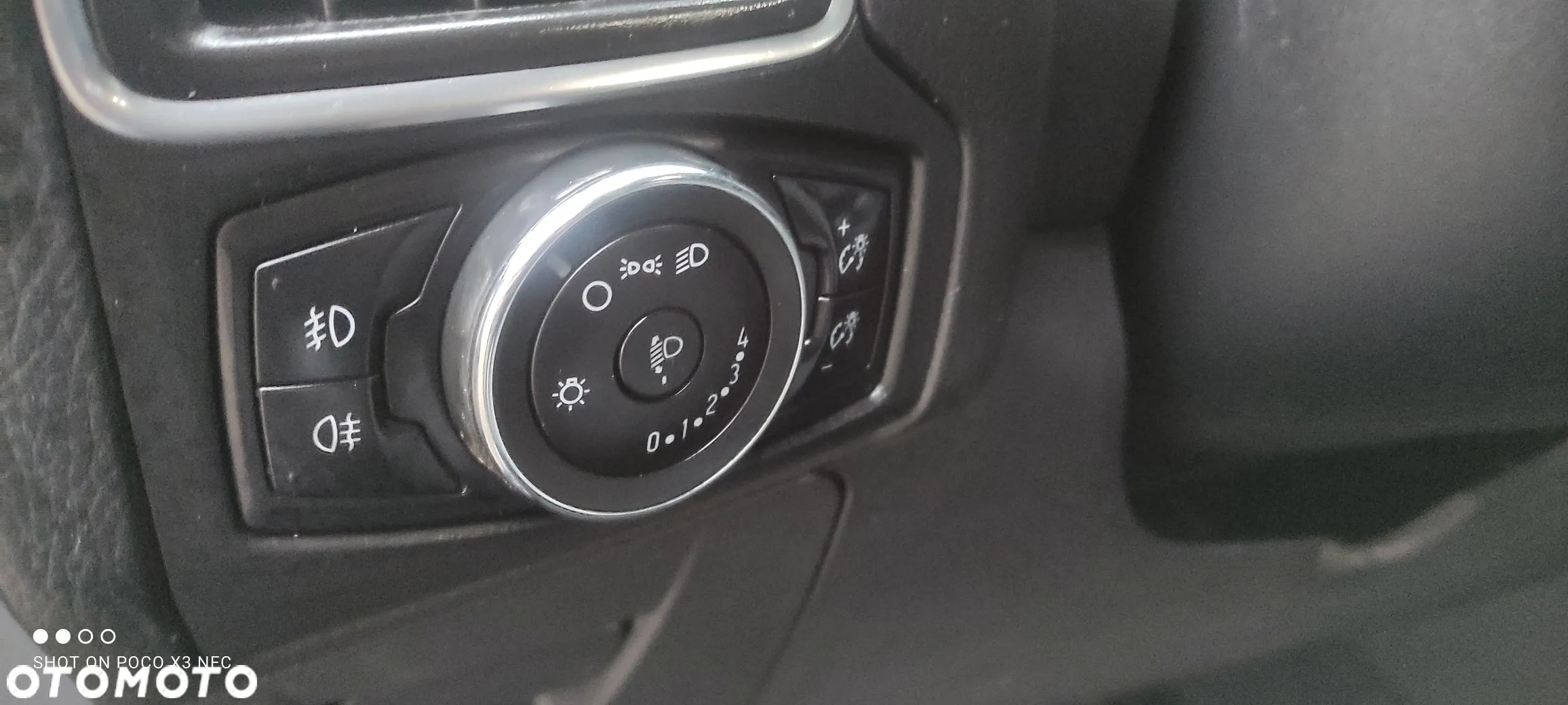 Ford Focus 1.6 EcoBoost Titanium - 17