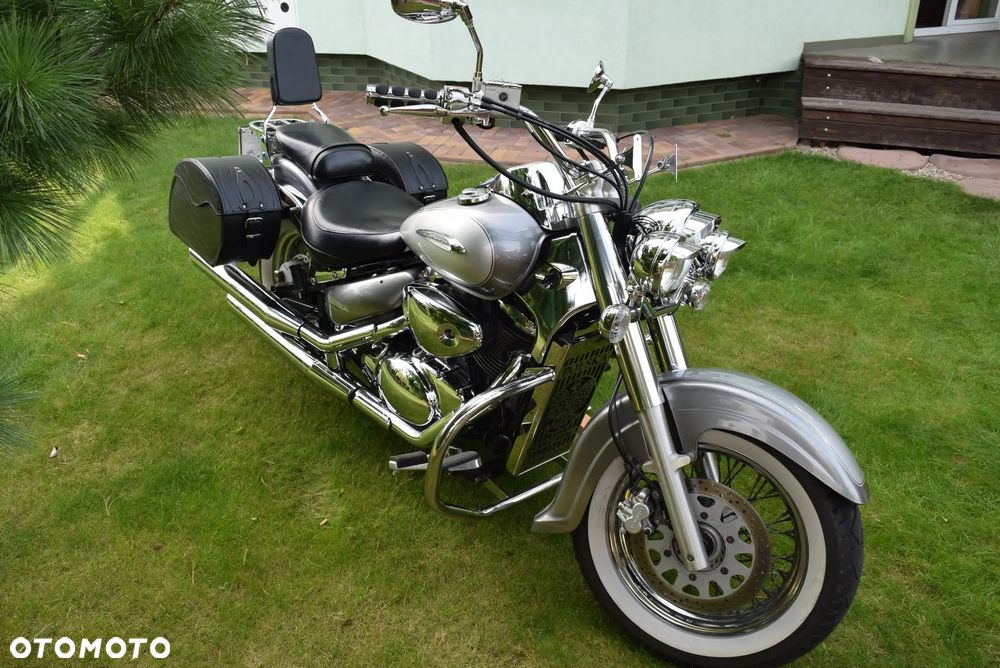 Suzuki VL 800 Volusia - Boulevard C50 - 3