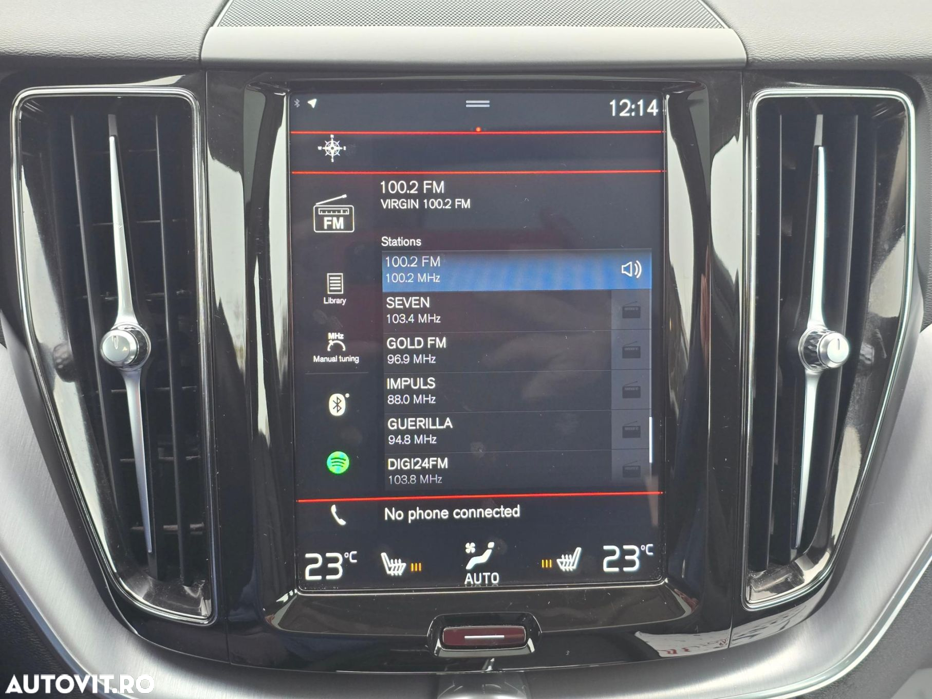 Volvo XC 60 T8 Twin Engine AWD Momentum - 13