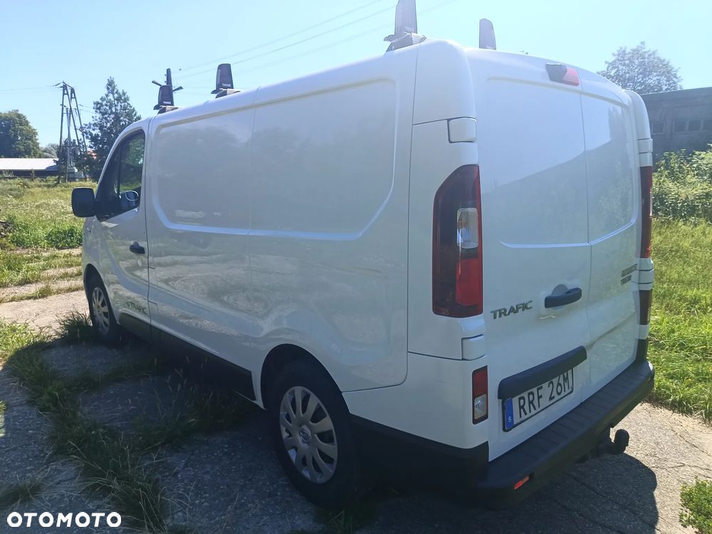 Renault Trafic L1H1 1.6 diesel 145kM, manual, 2019 rok BAGAŻNIK DACHOWY THULE, KAMERA COFANIA, HAK, CZUJNIKI PARKOWANIA, ORGINALNY PRZEBIEG! - 12