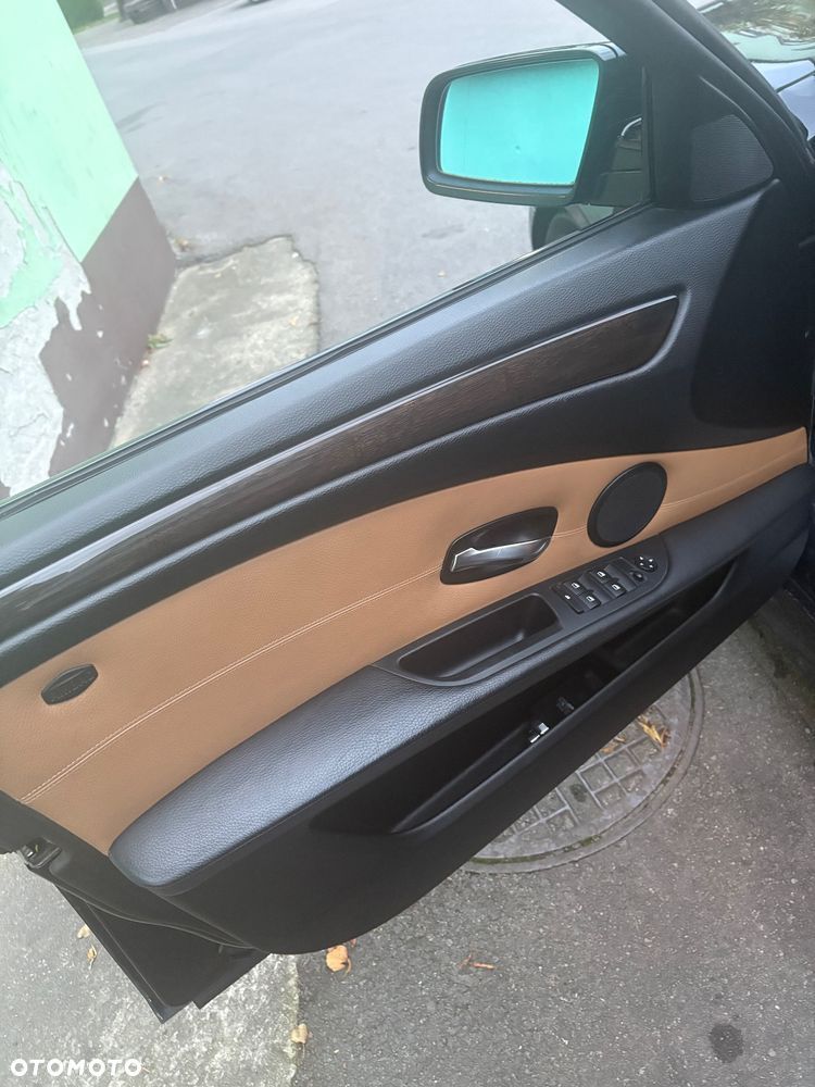 BMW Seria 5 - 32
