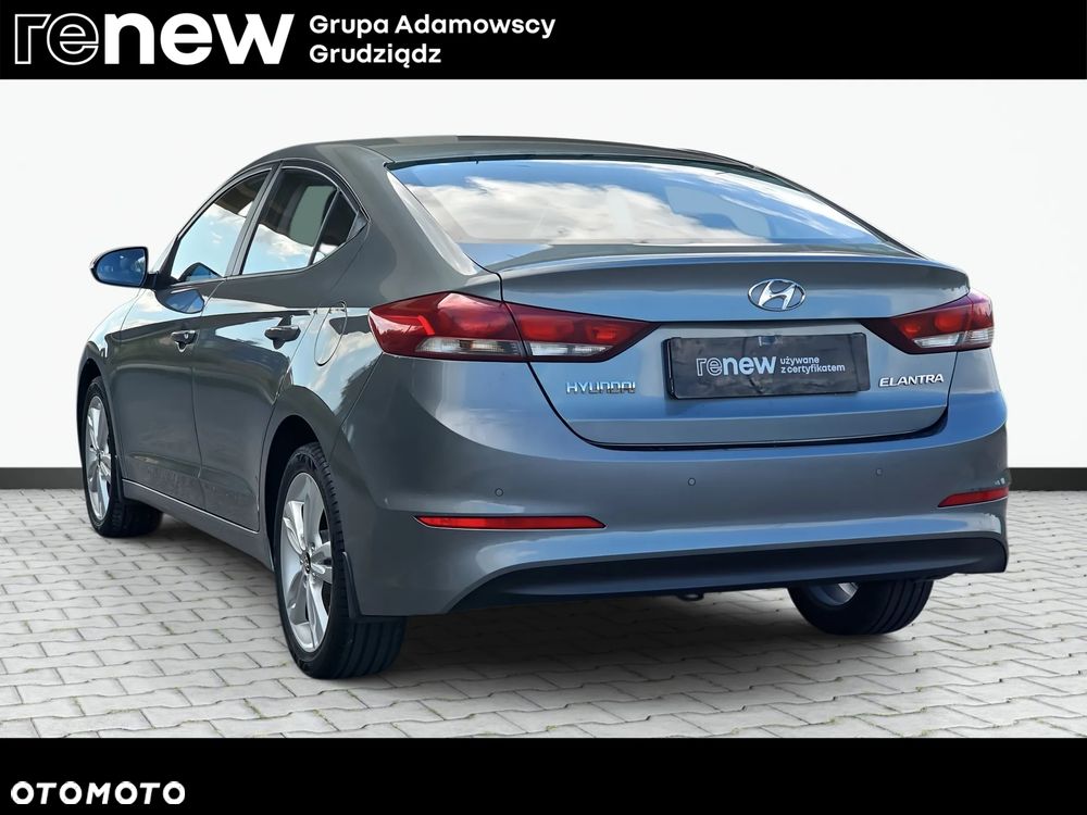 Hyundai Elantra 1.6 Comfort - 7