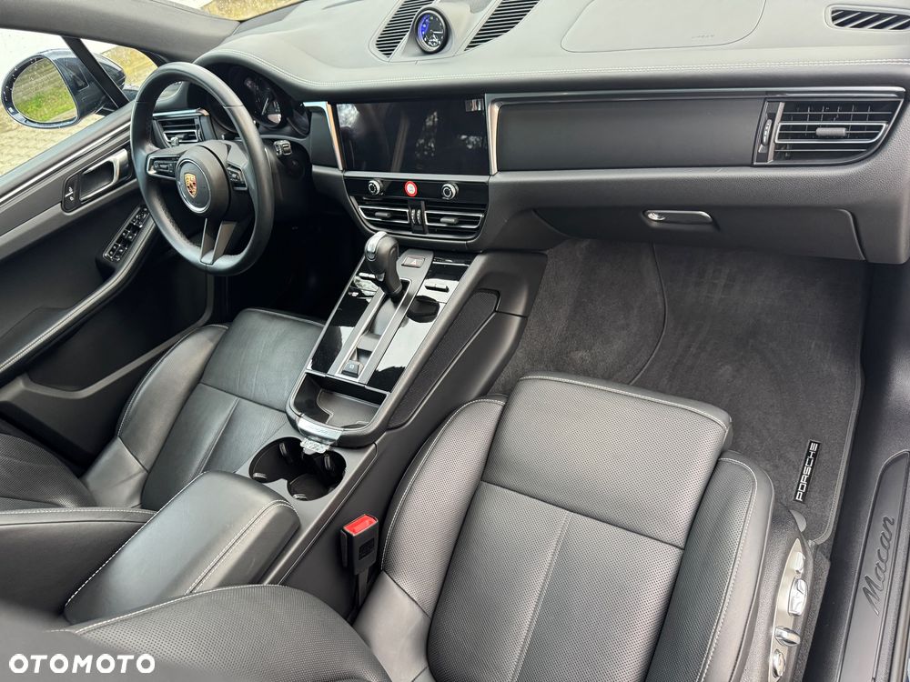 Porsche Macan Standard - 30