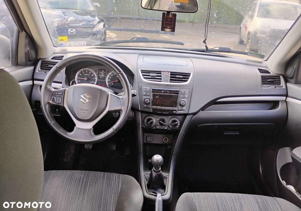Suzuki Swift - 7