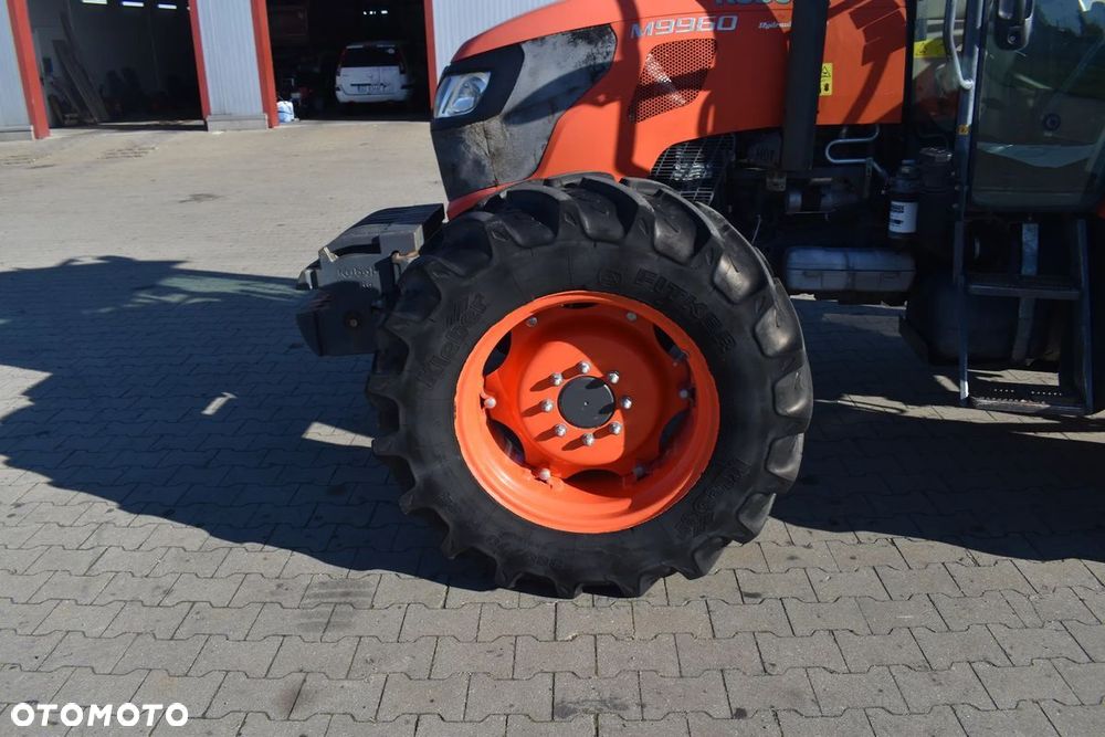 Kubota M9960 - 12
