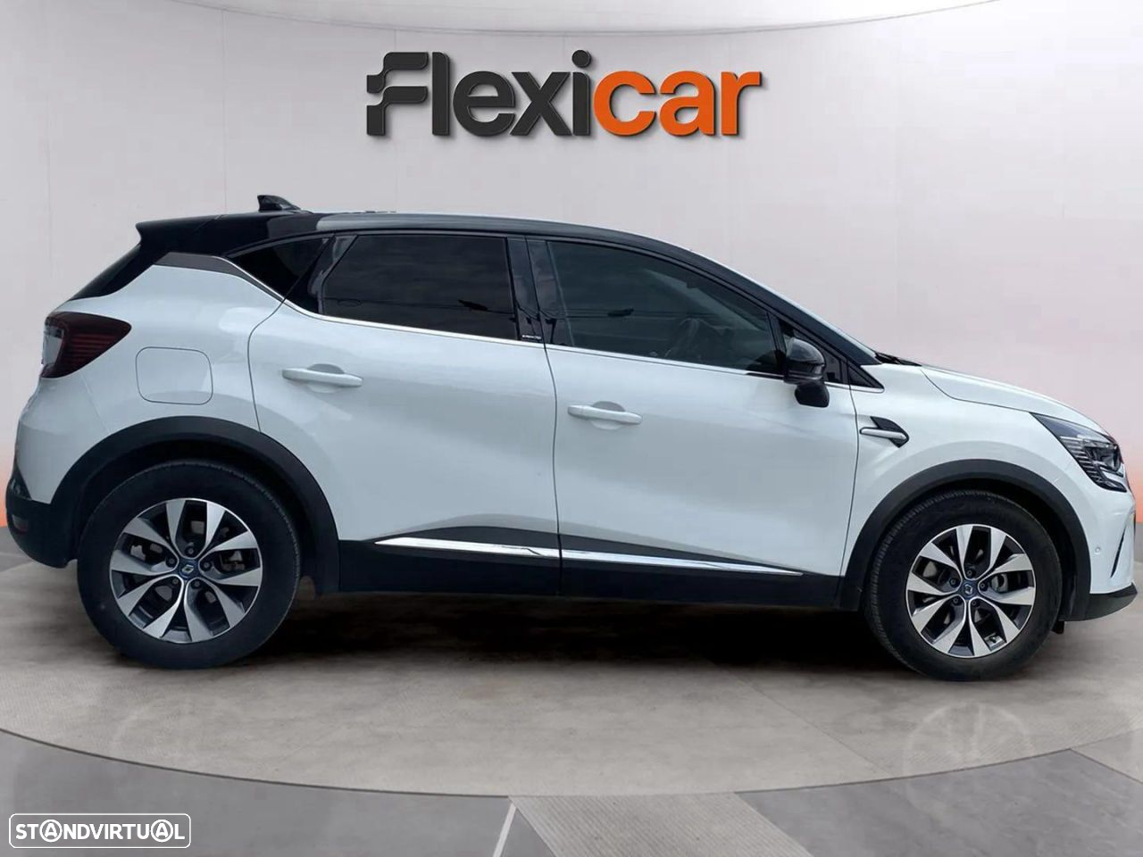 Renault Captur 1.6 E-Tech Plug-In Intens - 2