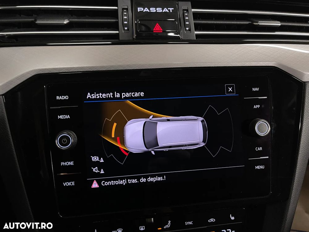Volkswagen Passat 2.0 TDI DSG Comfortline - 16