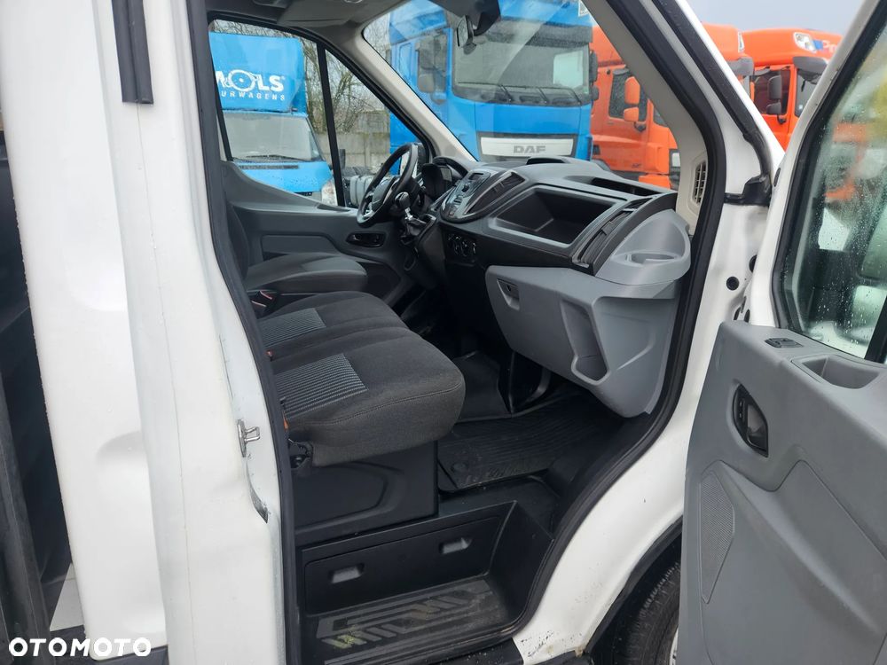 Ford Transit - 11
