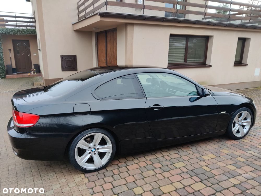 BMW Seria 3 325i - 7