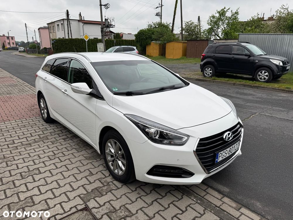 Hyundai i40 Kombi blue 1.7 CRDi Style - 23