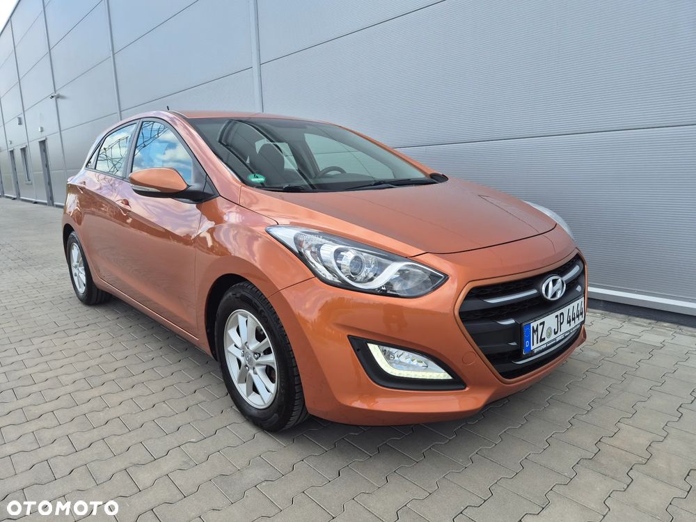 Hyundai i30 1.4 Passion - 16