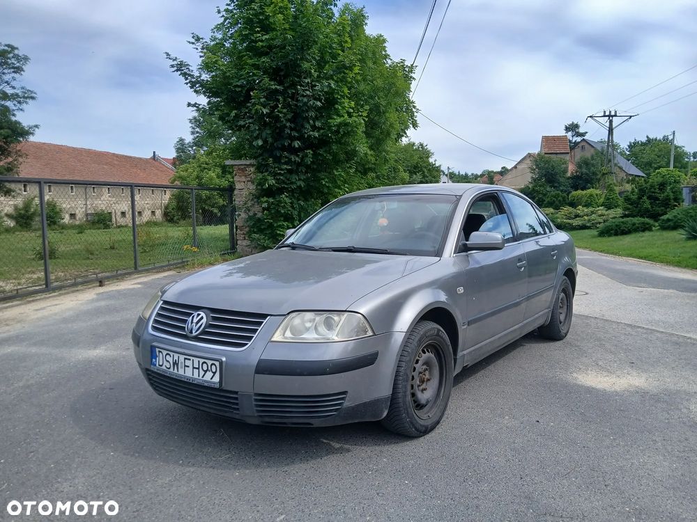 Volkswagen Passat 1.9 TDI Trendline - 3
