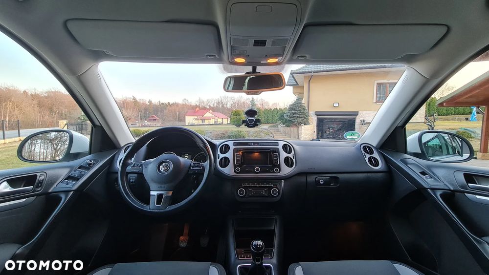 Volkswagen Tiguan 2.0 TDI Perfectline R-Style - 29