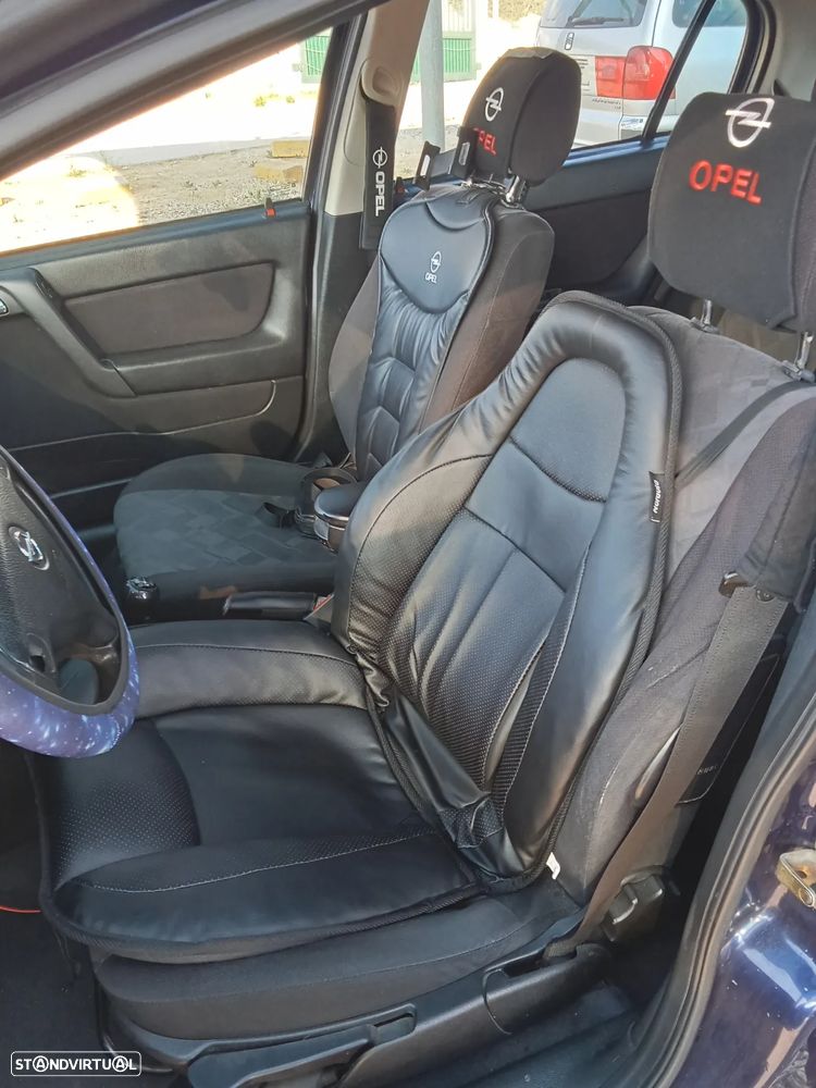 Opel Astra 1.4 Sport - 8