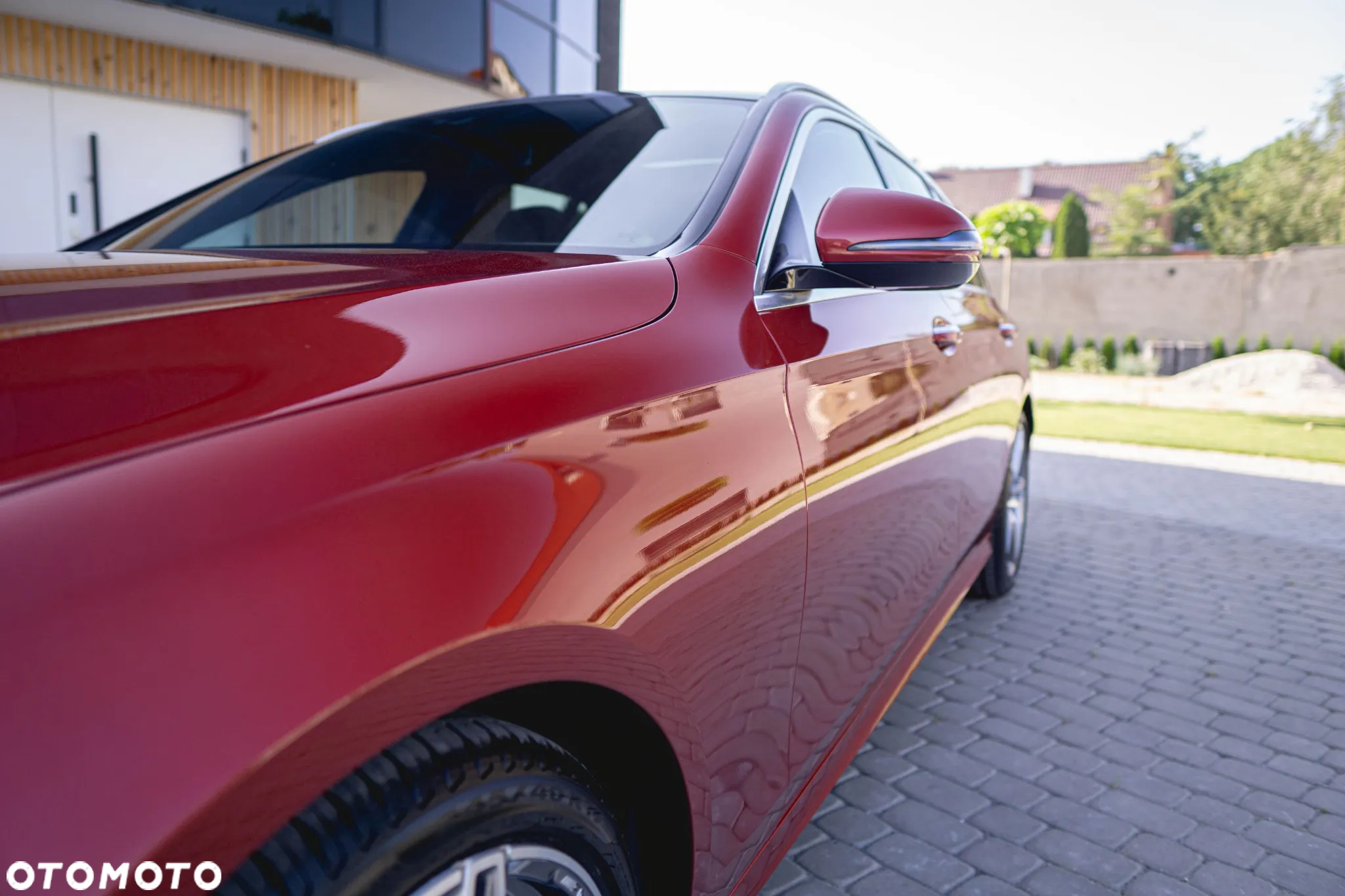 Mercedes-Benz Klasa E 220 d 9G-TRONIC - 23