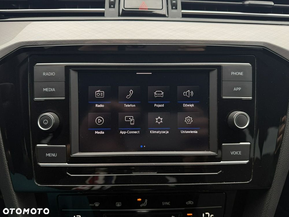 Volkswagen Passat 1.5 TSI EVO Business - 25