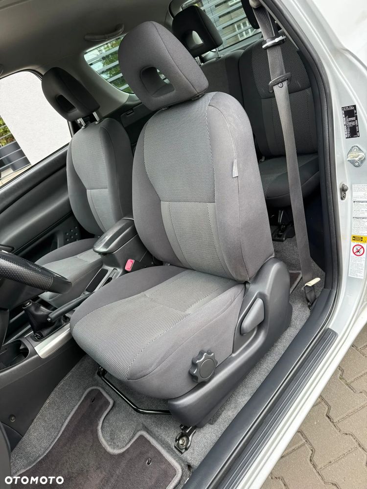 Toyota RAV4 4x4 Edition - 16