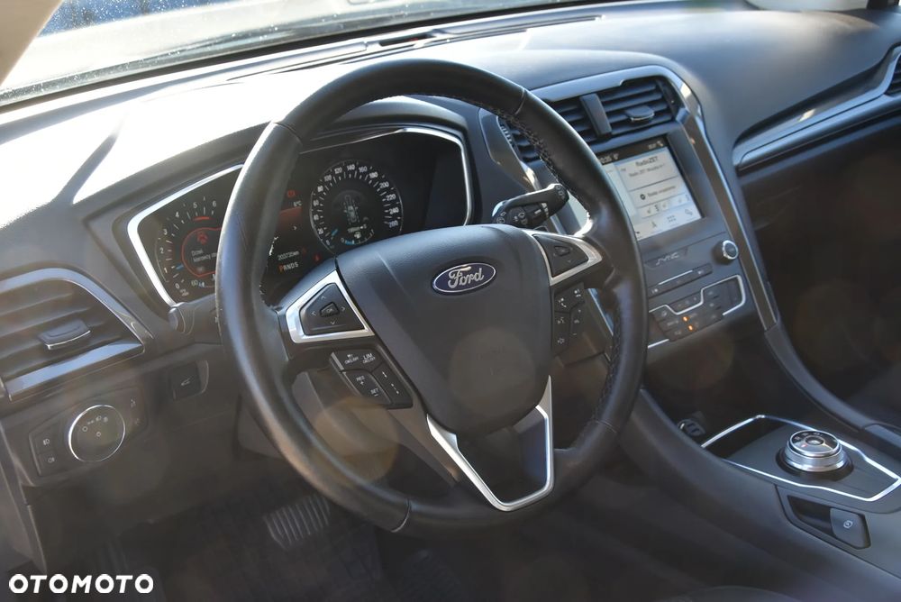 Ford Mondeo 2.0 EcoBlue Titanium - 14