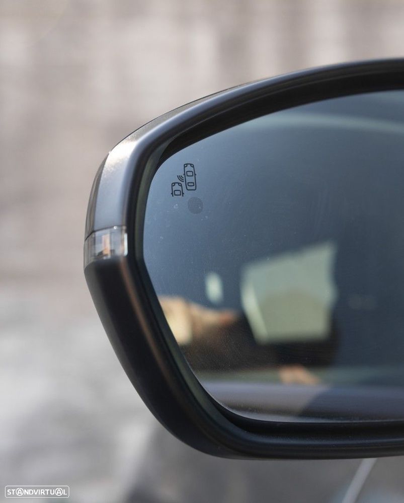 Peugeot 5008 1.2 PureTech Allure EAT6 - 7