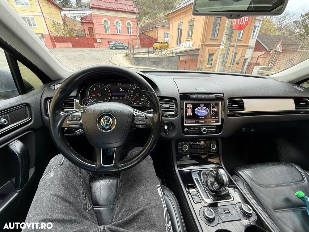 Volkswagen Touareg 3.0 V6 TDI BMT - 17