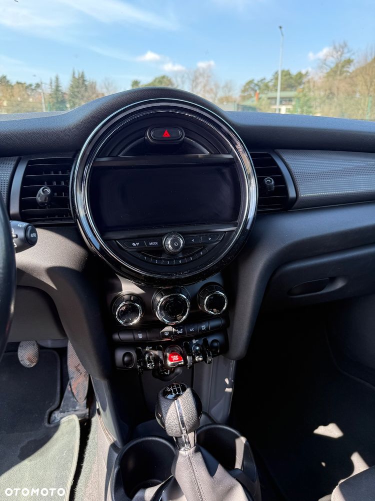 MINI Cooper D Metropolitan - 13