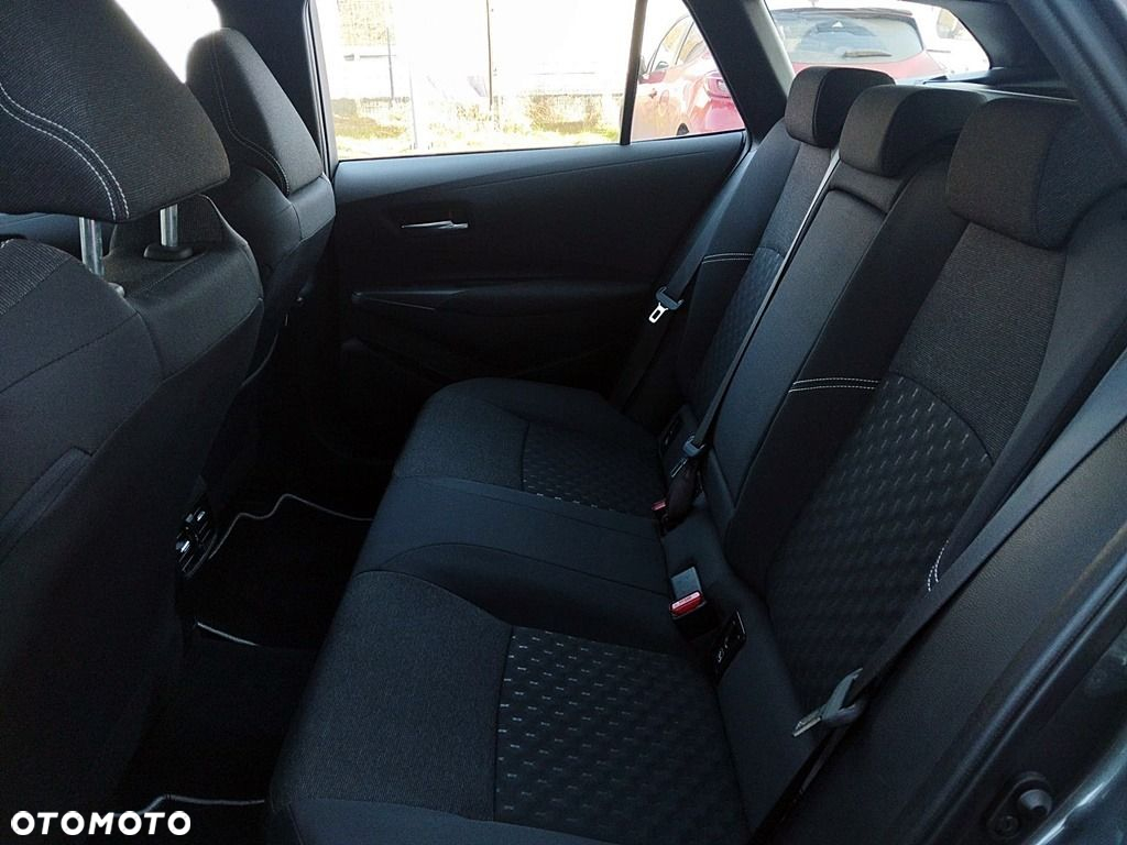 Toyota Corolla - 10