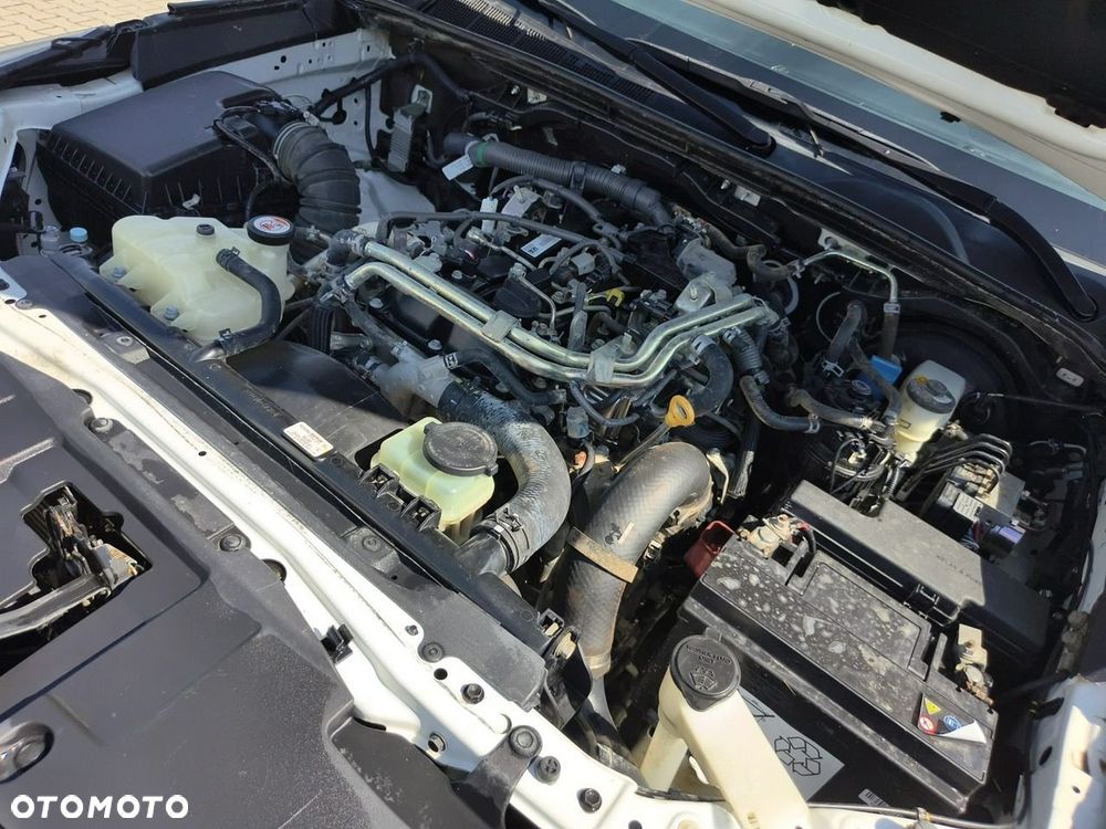 Toyota Hilux - 40