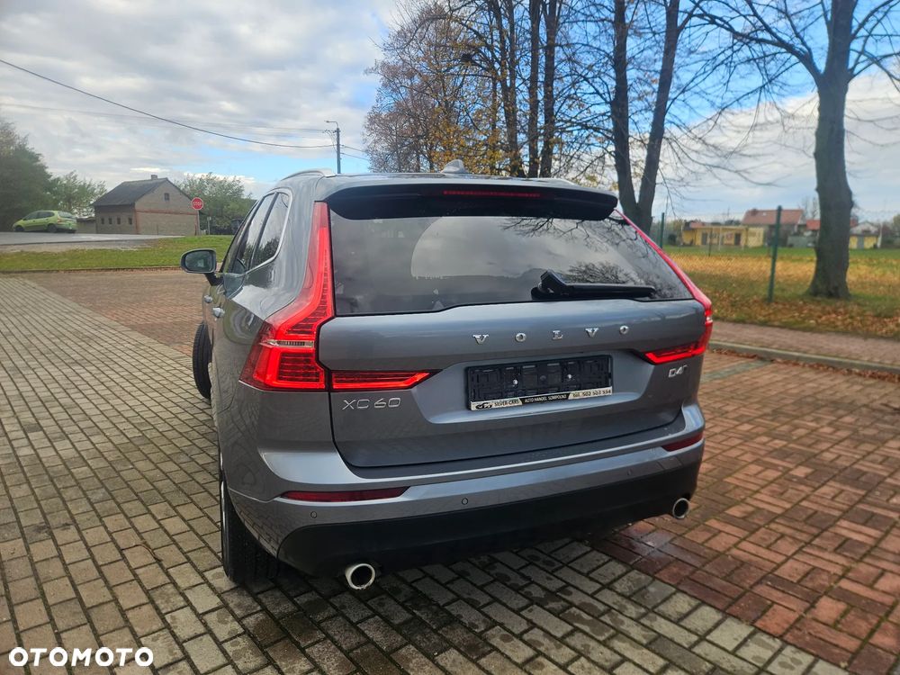 Volvo XC 60 D4 Geartronic Momentum Pro - 11