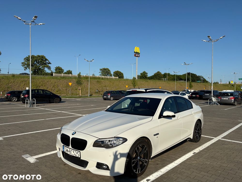 BMW Seria 5 525d xDrive - 3