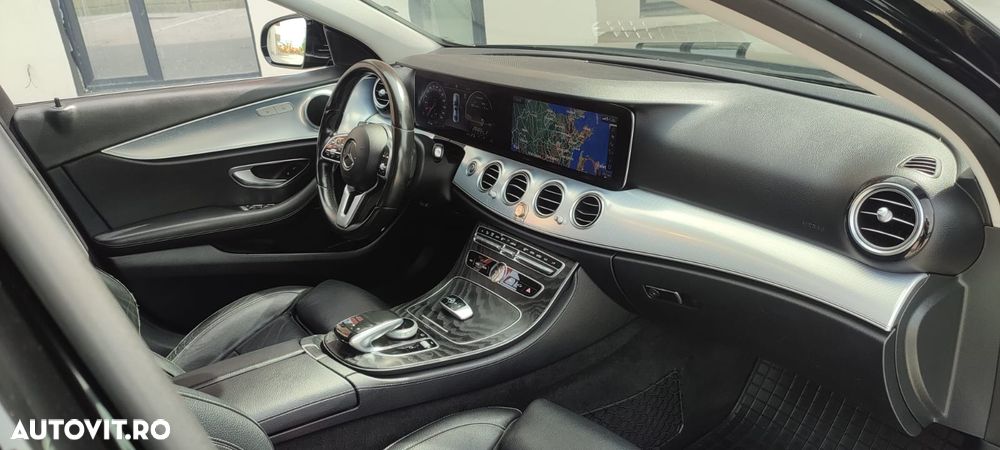 Mercedes-Benz E - 12