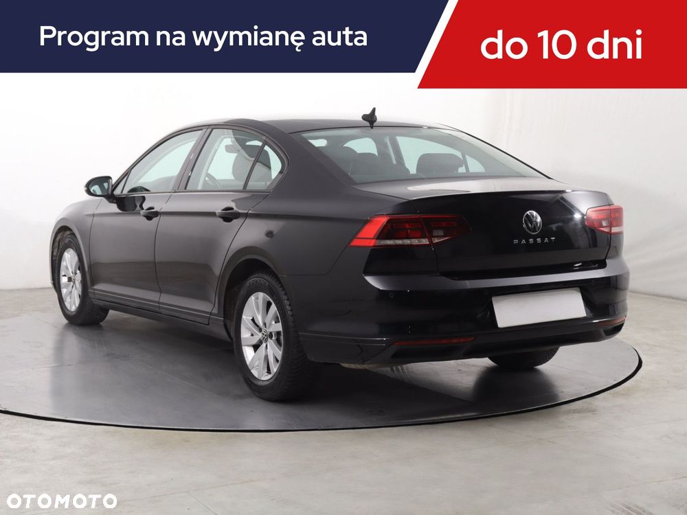 Volkswagen Passat - 6