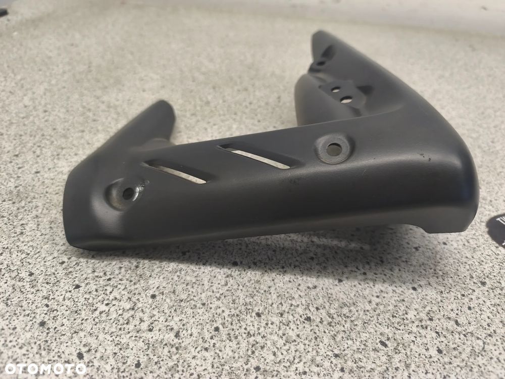 Owiewka, osłona chłodnicy, wypełnienie Triumph Street Triple 675 - 4