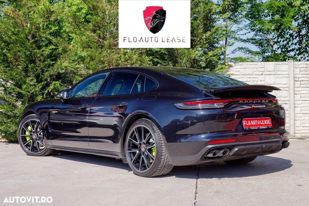 Porsche Panamera - 4