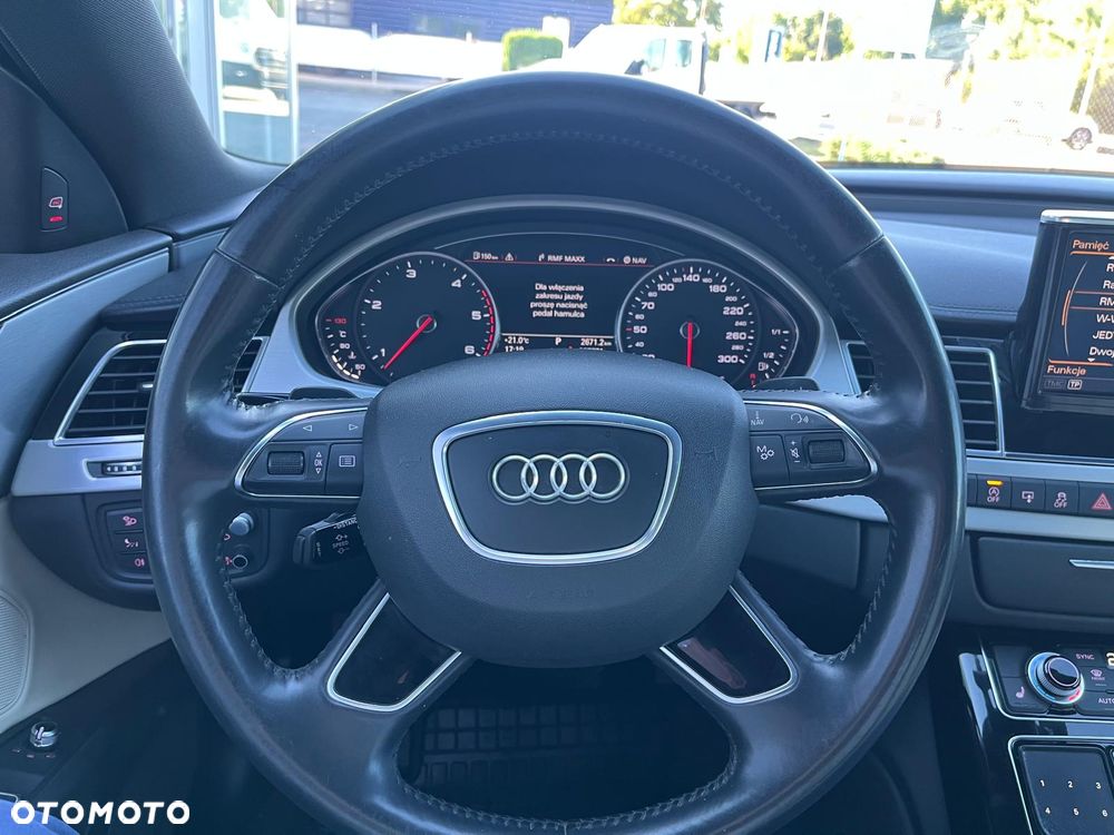 Audi A8 4.2 TDI DPF (clean diesel) quattro tiptronic - 6