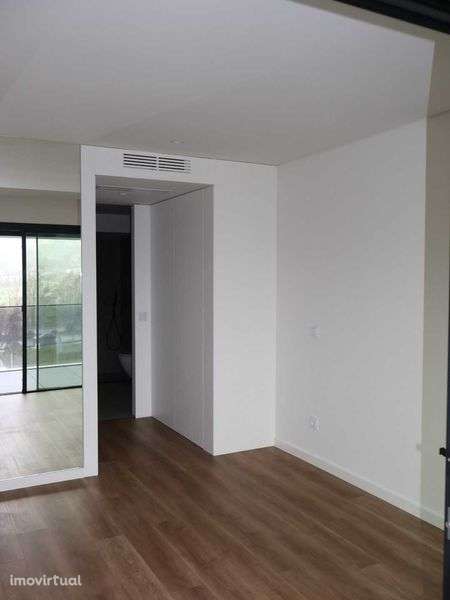 Fantástico T2 para arrendamento - Grande imagem: 3/12